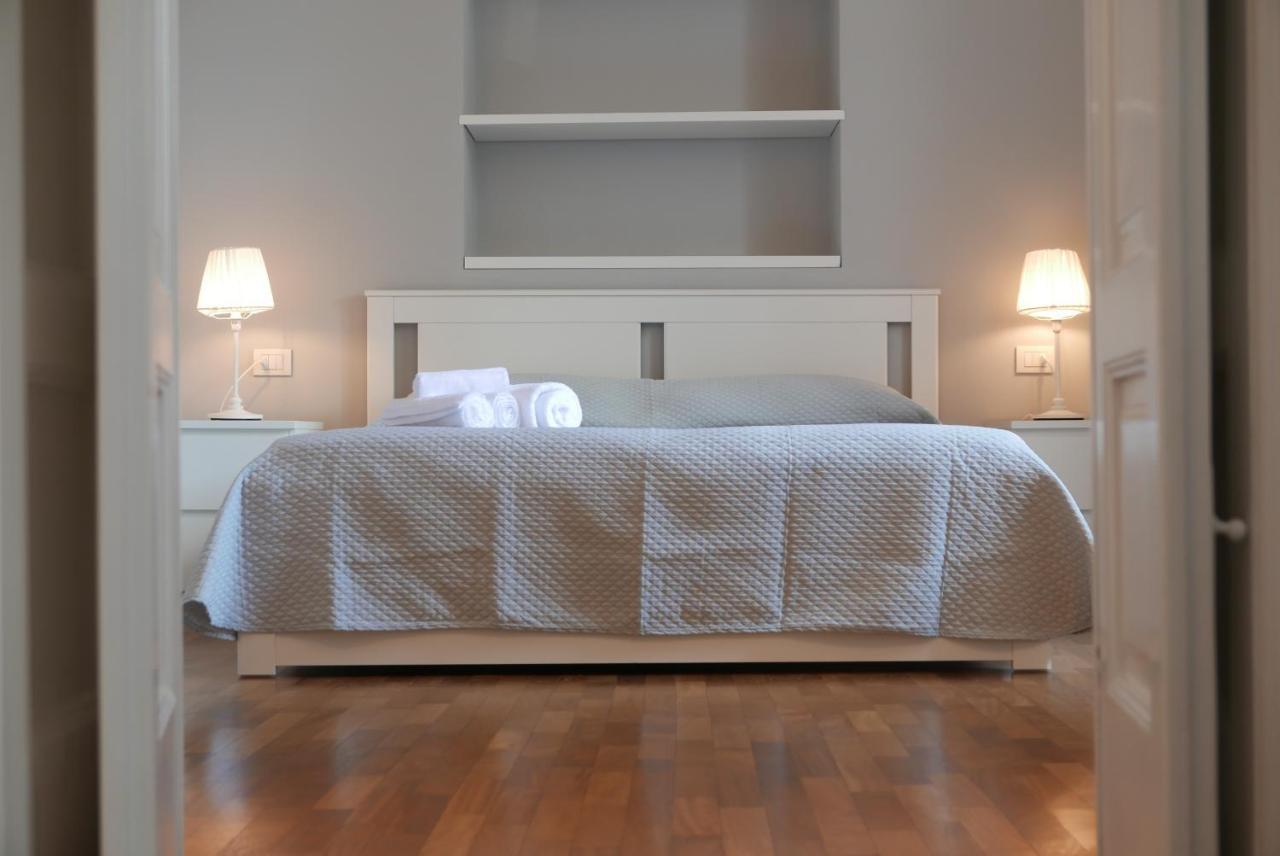 Suite 261 - Intero Appartamento Nel Centro Di Bari Luaran gambar