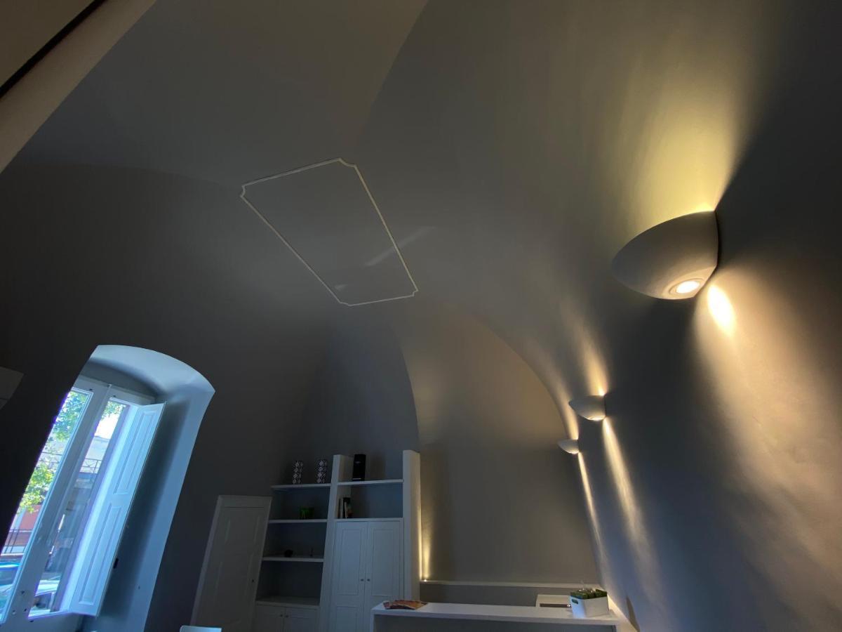 Suite 261 - Intero Appartamento Nel Centro Di Bari Luaran gambar