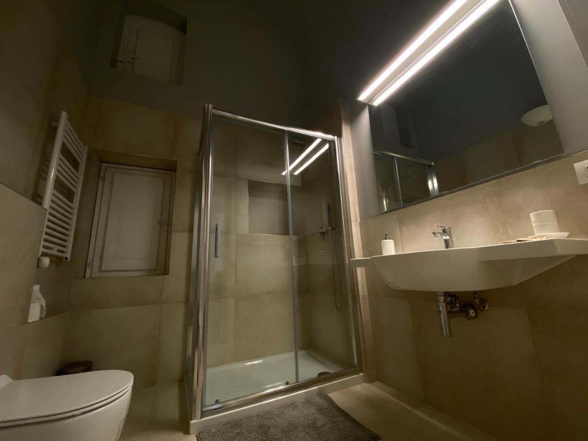 Suite 261 - Intero Appartamento Nel Centro Di Bari Luaran gambar