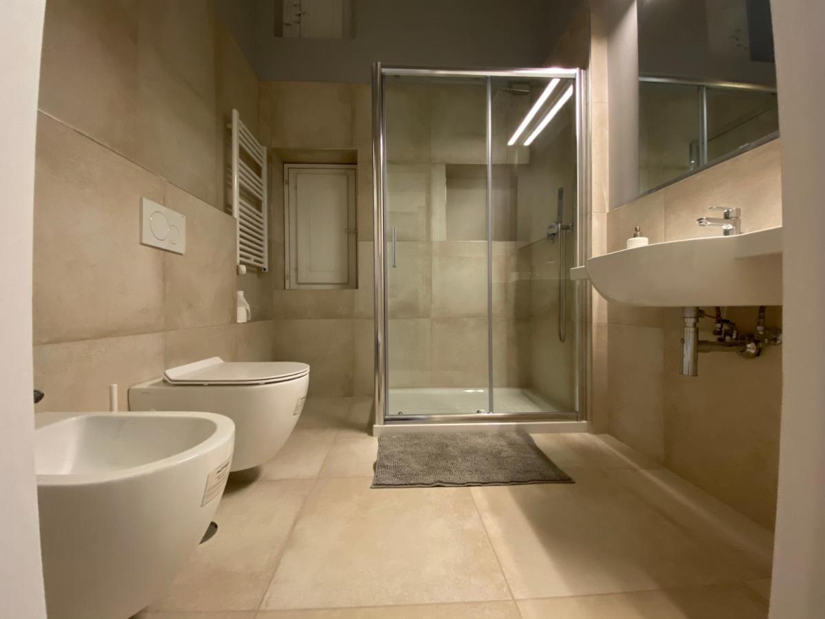 Suite 261 - Intero Appartamento Nel Centro Di Bari Luaran gambar